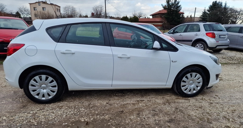 Opel Astra cena 30900 przebieg: 127312, rok produkcji 2015 z Kraków małe 154